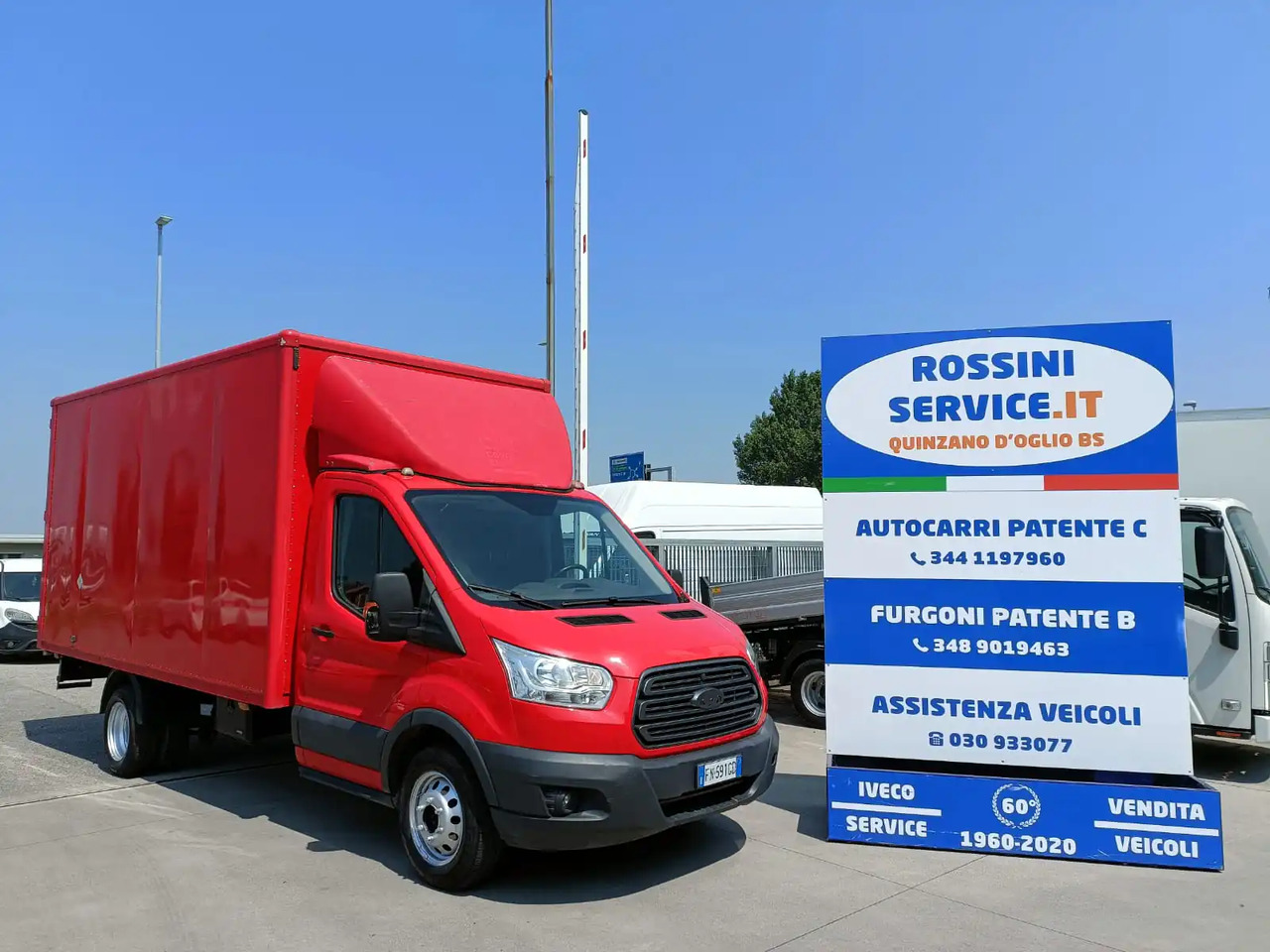 FORD TRANSIT FURGONATO BOX - Koffer Transporter: das Bild 1 FORD TRANSIT FURGONATO BOX - Koffer Transporter: das Bild 1