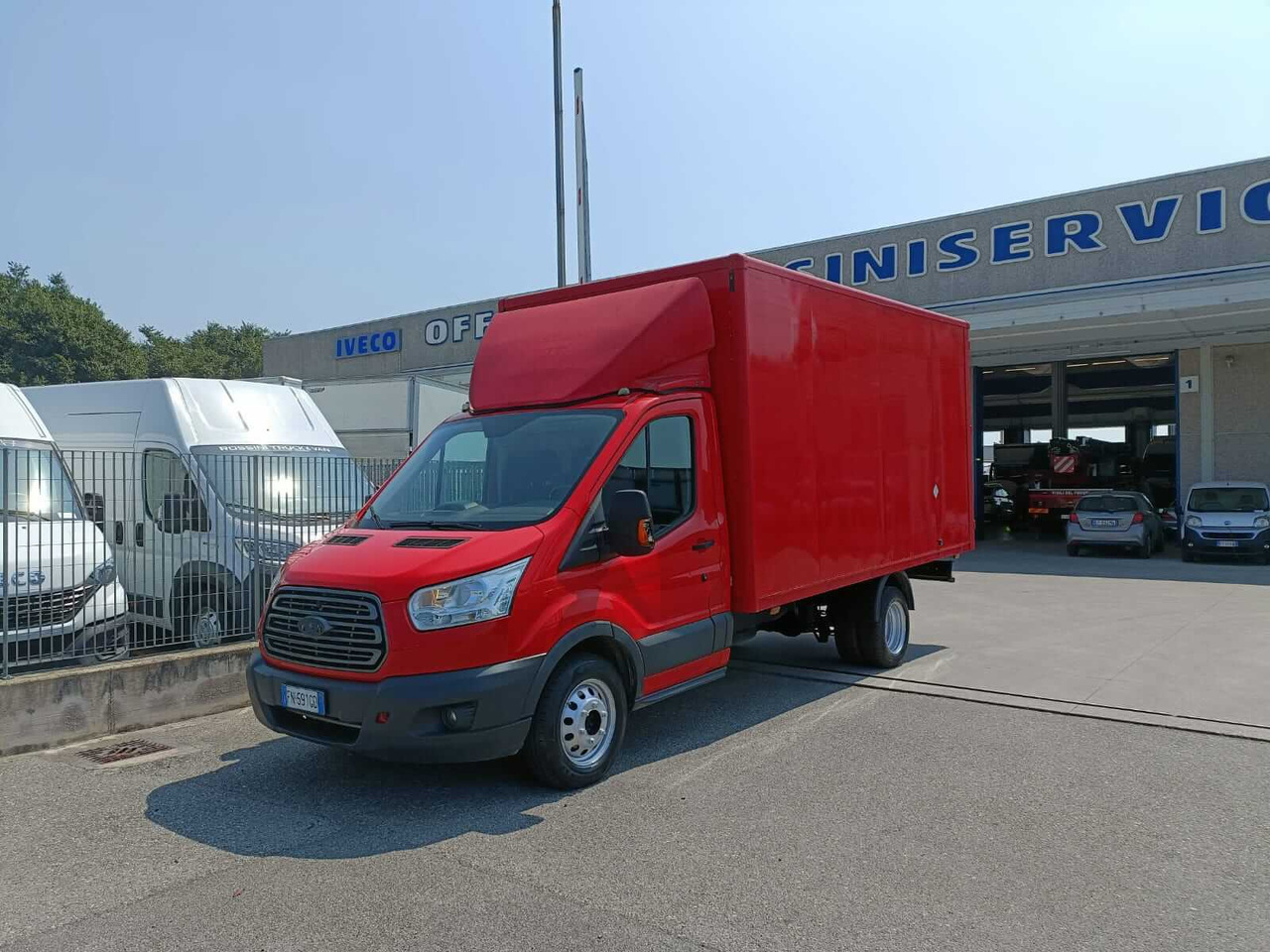 FORD TRANSIT FURGONATO BOX - Koffer Transporter: das Bild 3 FORD TRANSIT FURGONATO BOX - Koffer Transporter: das Bild 3