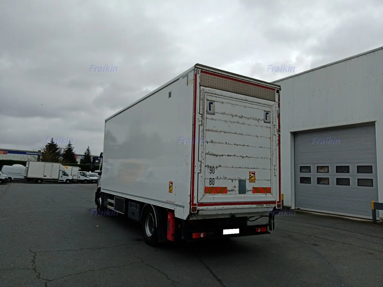 FURGONATURA BOX TOLTA DA IVECO EUROCARGO 180EL32P - Kofferaufbau: das Bild 1 FURGONATURA BOX TOLTA DA IVECO EUROCARGO 180EL32P - Kofferaufbau: das Bild 1