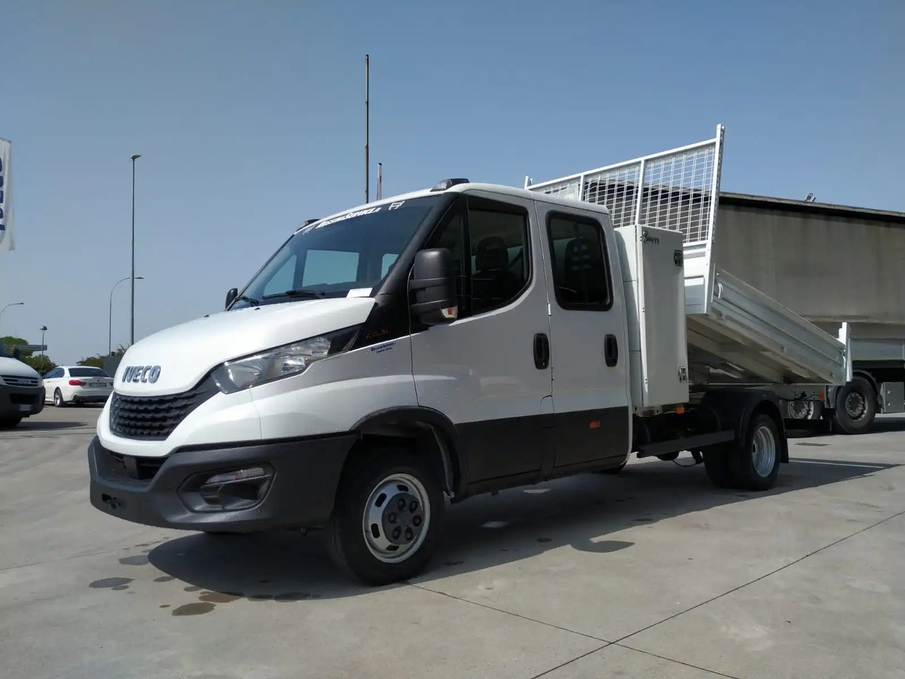 IVECO DAILY 35C16 6 POSTI 3000 CC - Kipper Transporter: das Bild 4 IVECO DAILY 35C16 6 POSTI 3000 CC - Kipper Transporter: das Bild 4