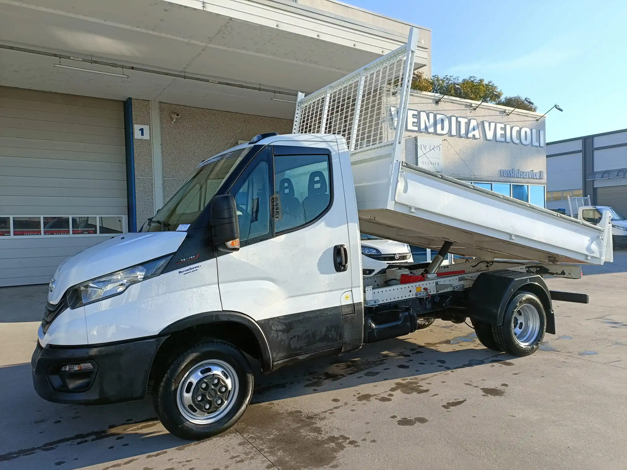 IVECO DAILY 35C16 CC 3.0 - Kipper Transporter: das Bild 3 IVECO DAILY 35C16 CC 3.0 - Kipper Transporter: das Bild 3