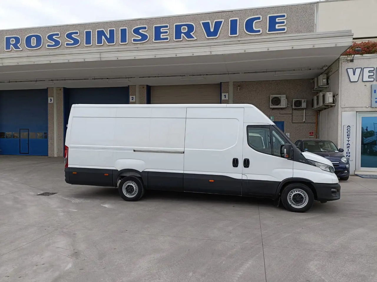 IVECO DAILY 35S16 V - Kastenwagen: das Bild 4 IVECO DAILY 35S16 V - Kastenwagen: das Bild 4