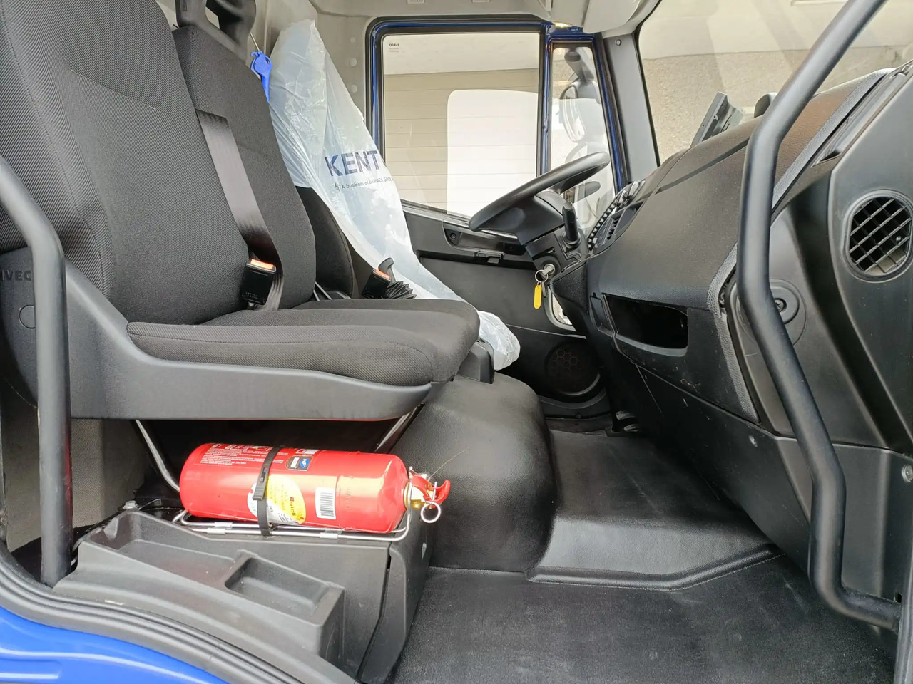 IVECO EUROCARGO 120E22P - Fahrgestell LKW: das Bild 2 IVECO EUROCARGO 120E22P - Fahrgestell LKW: das Bild 2