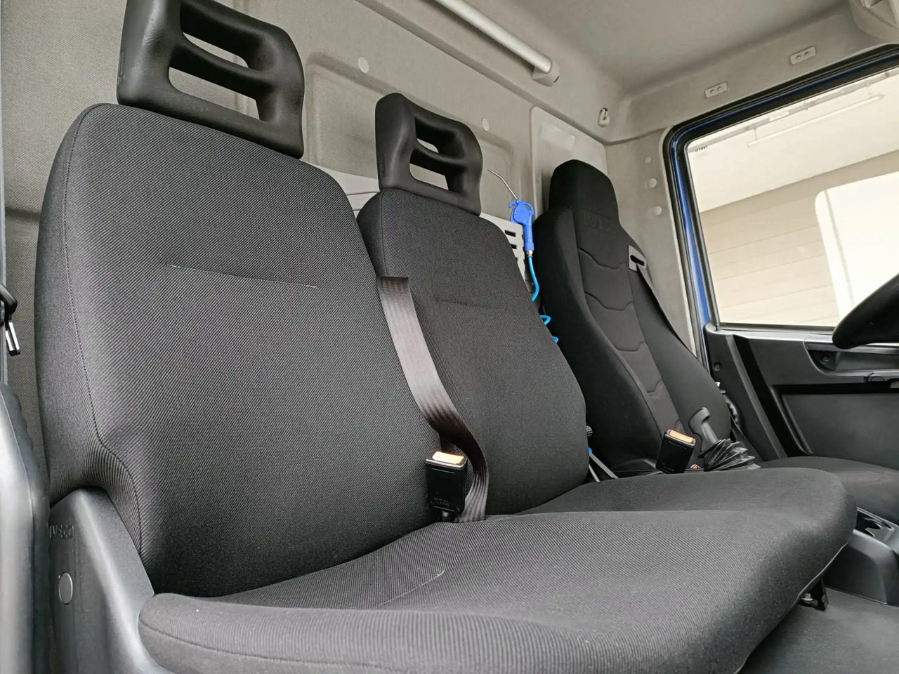 IVECO EUROCARGO 120E22P - Fahrgestell LKW: das Bild 3 IVECO EUROCARGO 120E22P - Fahrgestell LKW: das Bild 3