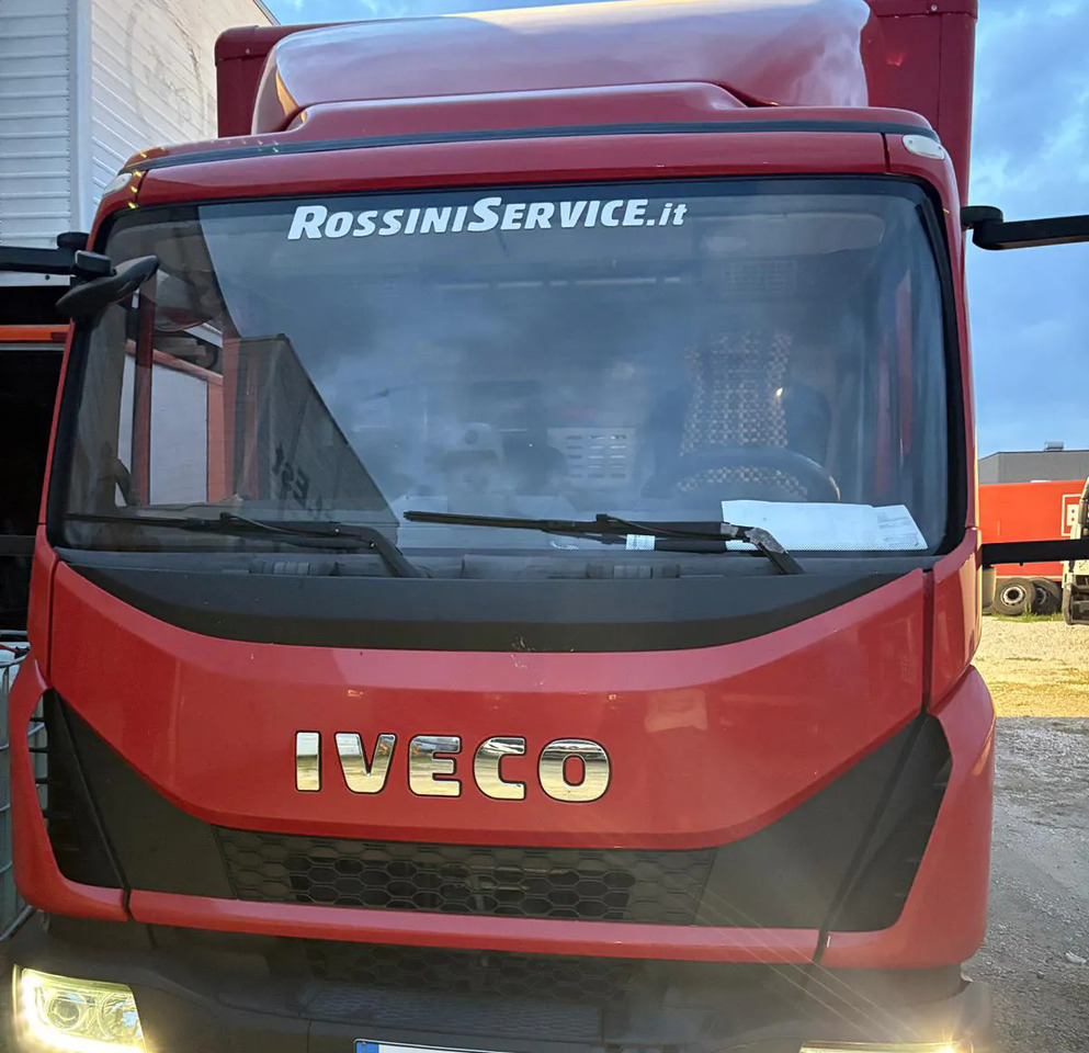 IVECO EUROCARGO 75E19 - Koffer LKW: das Bild 2 IVECO EUROCARGO 75E19 - Koffer LKW: das Bild 2