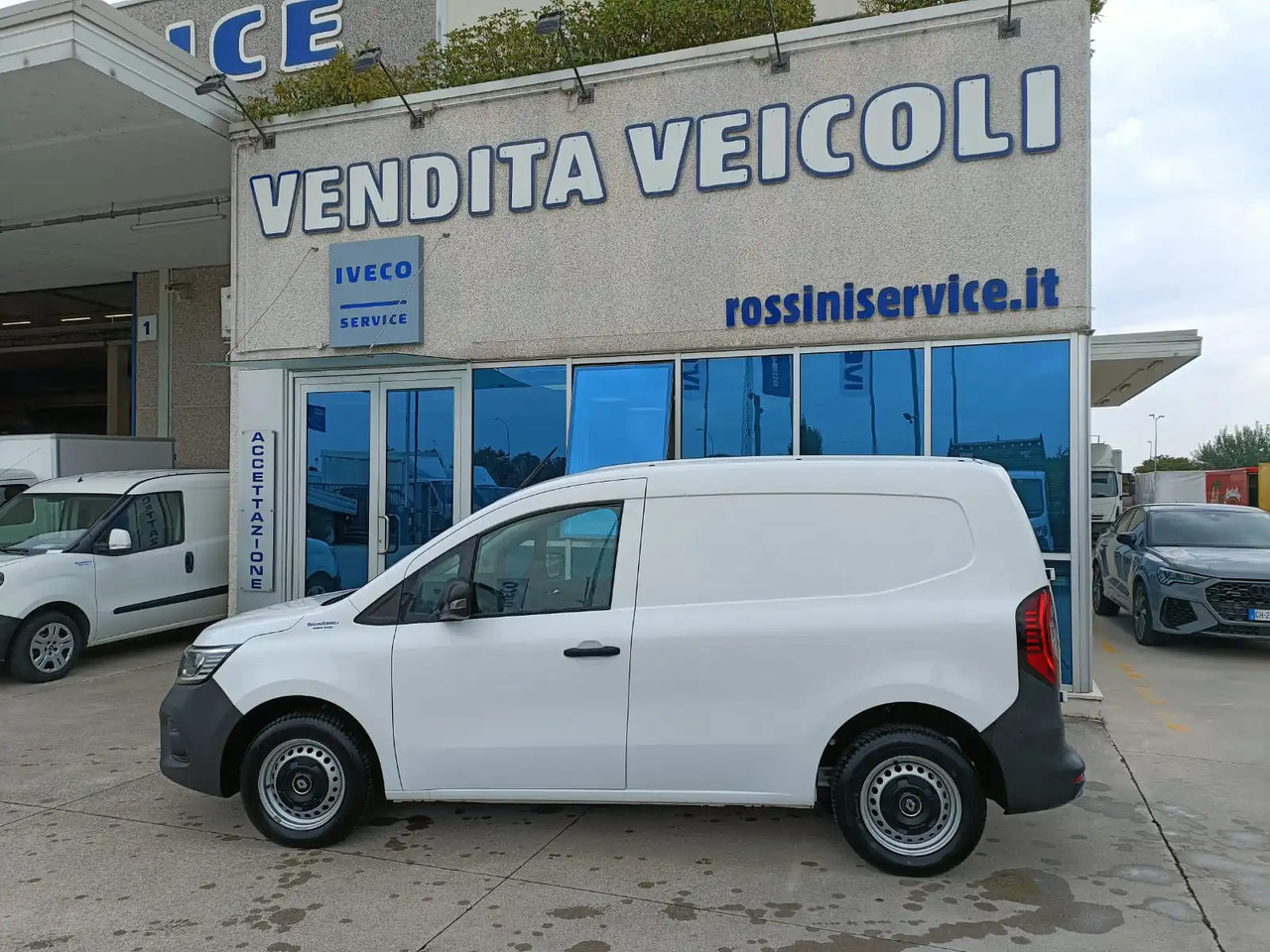 RENAULT KANGOO EV45 – 100% ELETTRICO - Kastenwagen, Elektro-Transporter: das Bild 4 RENAULT KANGOO EV45 – 100% ELETTRICO - Kastenwagen, Elektro-Transporter: das Bild 4