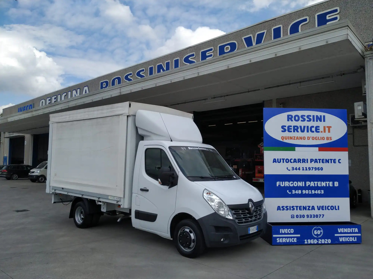RENAULT MASTER L3XL T35 - Planen Transporter: das Bild 2 RENAULT MASTER L3XL T35 - Planen Transporter: das Bild 2