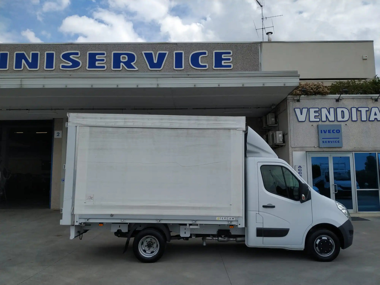 RENAULT MASTER L3XL T35 - Planen Transporter: das Bild 3 RENAULT MASTER L3XL T35 - Planen Transporter: das Bild 3