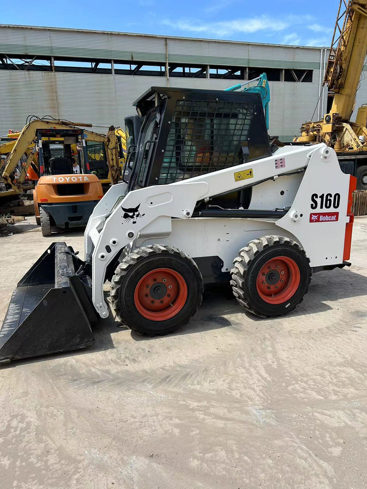 Bobcat S160 - Kompaktlader: das Bild 4 Bobcat S160 - Kompaktlader: das Bild 4