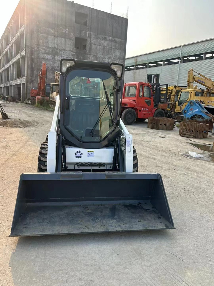 Bobcat S450 - Kompaktlader: das Bild 1 Bobcat S450 - Kompaktlader: das Bild 1