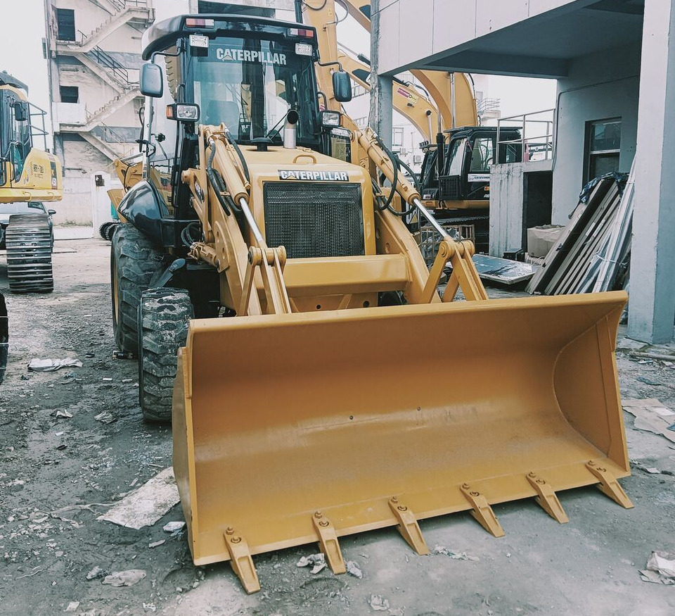 Caterpillar 430F - Baggerlader: das Bild 4 Caterpillar 430F - Baggerlader: das Bild 4