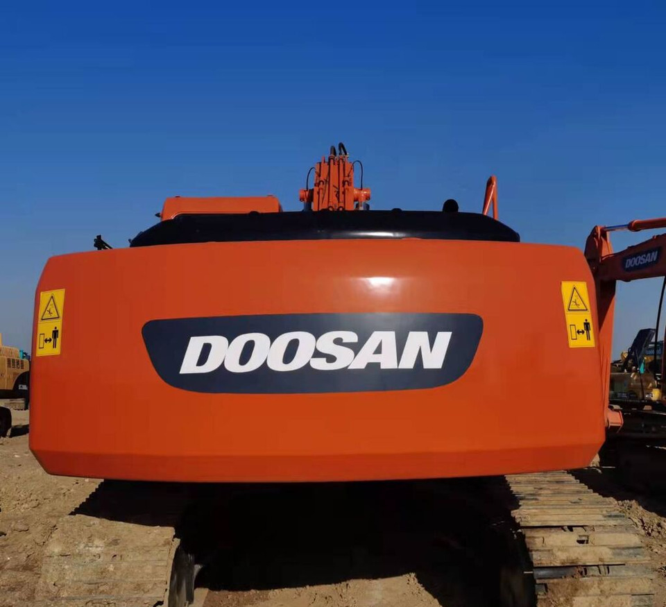 Doosan DH220LC-7 - Kettenbagger: das Bild 2 Doosan DH220LC-7 - Kettenbagger: das Bild 2