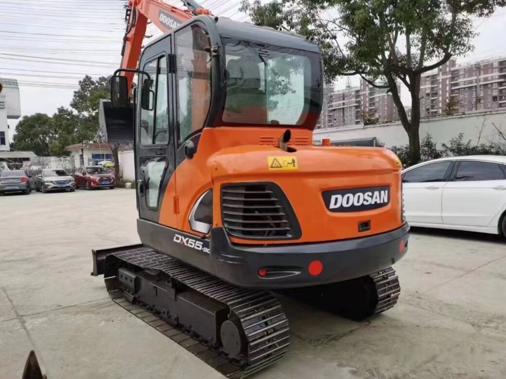 Doosan DX55 - Kettenbagger: das Bild 4 Doosan DX55 - Kettenbagger: das Bild 4
