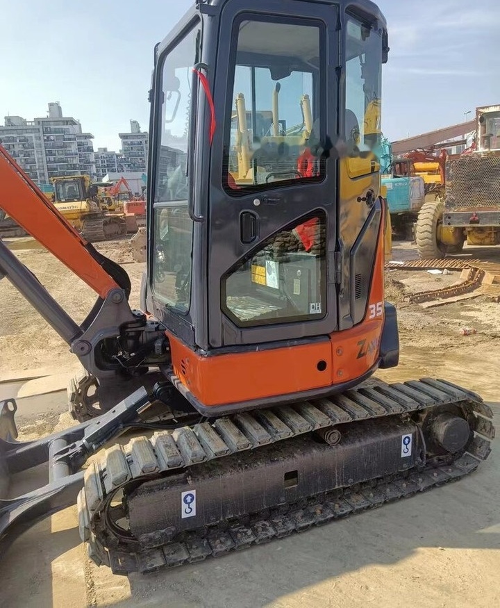 Hitachi ZX35-5A - Minibagger: das Bild 1 Hitachi ZX35-5A - Minibagger: das Bild 1