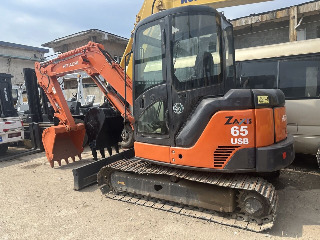 Hitachi ZX65 - Minibagger: das Bild 5 Hitachi ZX65 - Minibagger: das Bild 5