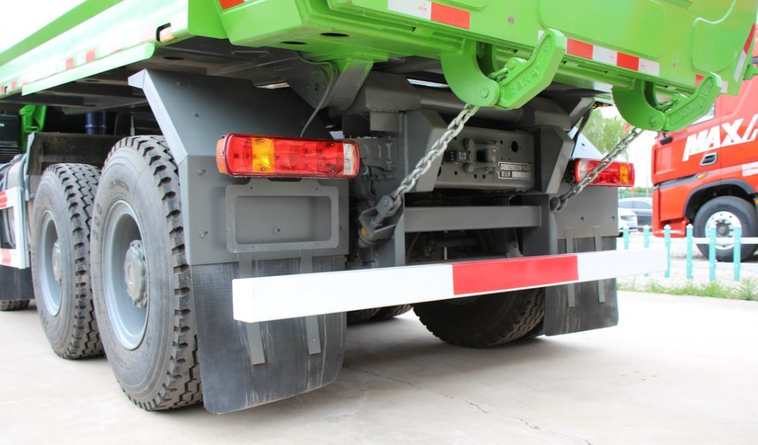 Howo TX460 - Kipper, Autokran: das Bild 4 Howo TX460 - Kipper, Autokran: das Bild 4