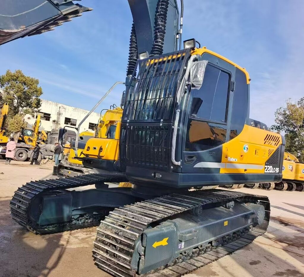 Hyundai R220LC-9S - Kettenbagger: das Bild 4 Hyundai R220LC-9S - Kettenbagger: das Bild 4