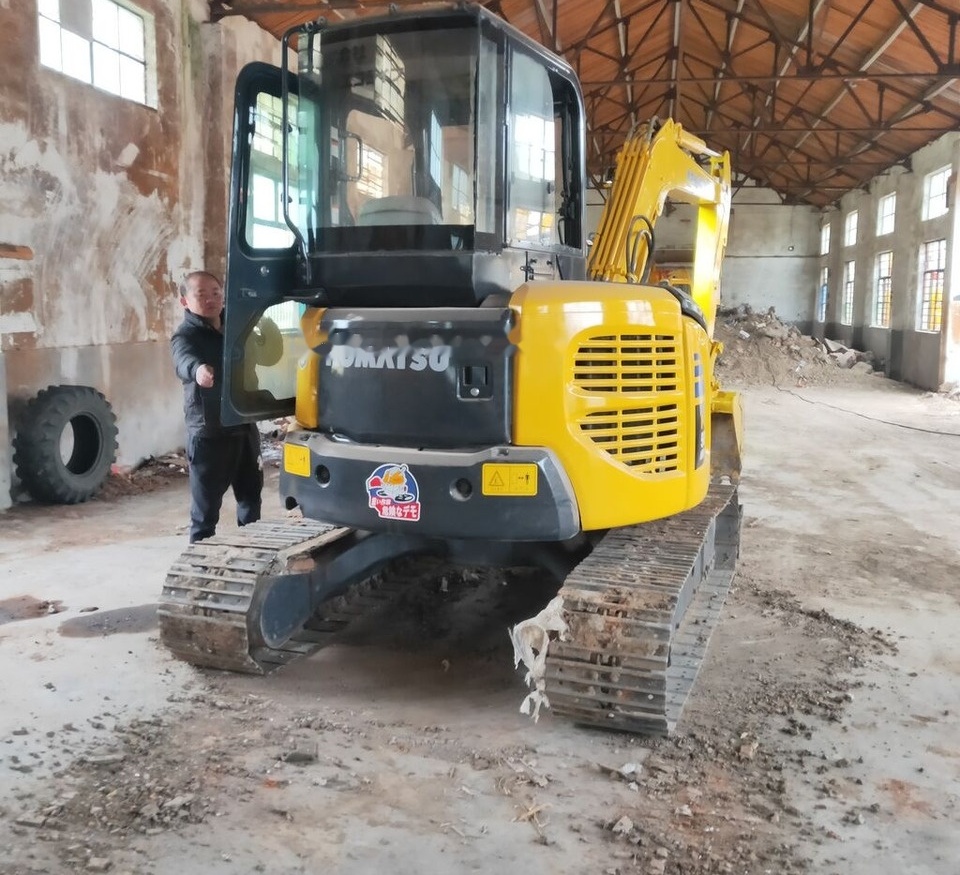 Komatsu PC50 - Minibagger: das Bild 5 Komatsu PC50 - Minibagger: das Bild 5