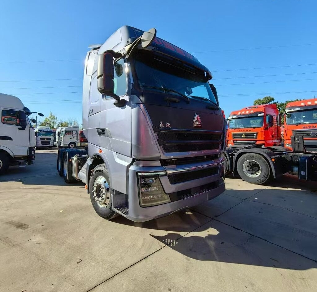 Sinotruk Howo T7H - Sattelzugmaschine: das Bild 2 Sinotruk Howo T7H - Sattelzugmaschine: das Bild 2
