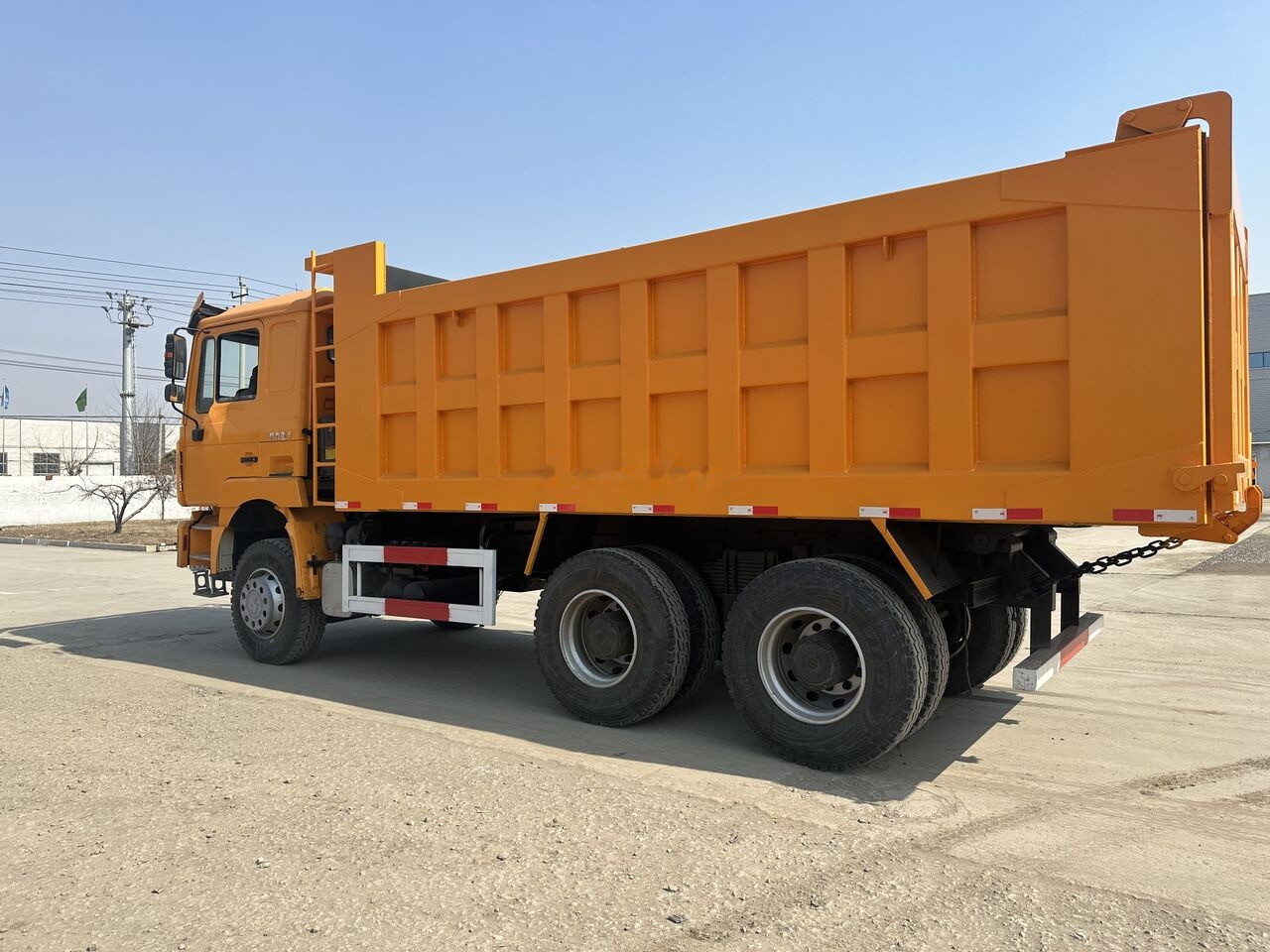 Shacman F3000 - Kipper: das Bild 2 Shacman F3000 - Kipper: das Bild 2