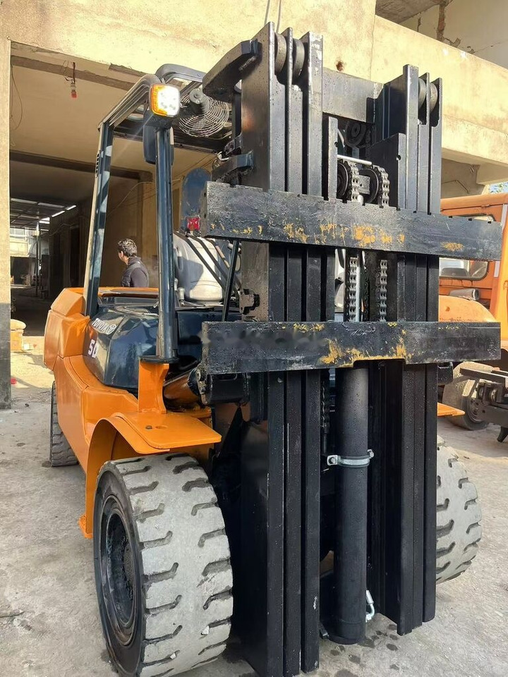 Toyota 7FD50 - Dieselstapler: das Bild 3 Toyota 7FD50 - Dieselstapler: das Bild 3