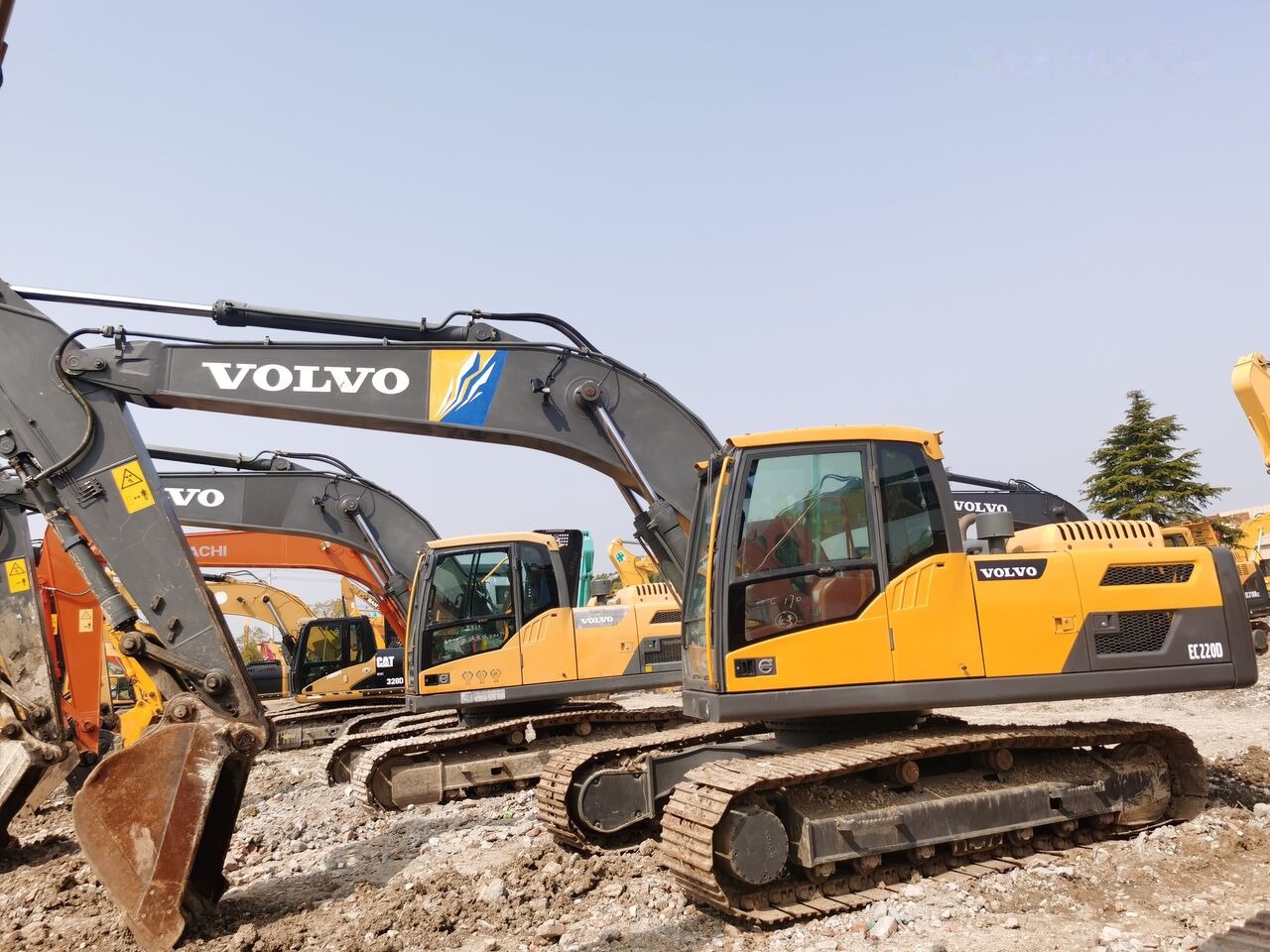 Volvo EC220 - Kettenbagger: das Bild 1 Volvo EC220 - Kettenbagger: das Bild 1