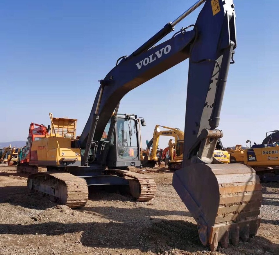 Volvo EC240LC - Kettenbagger: das Bild 2 Volvo EC240LC - Kettenbagger: das Bild 2
