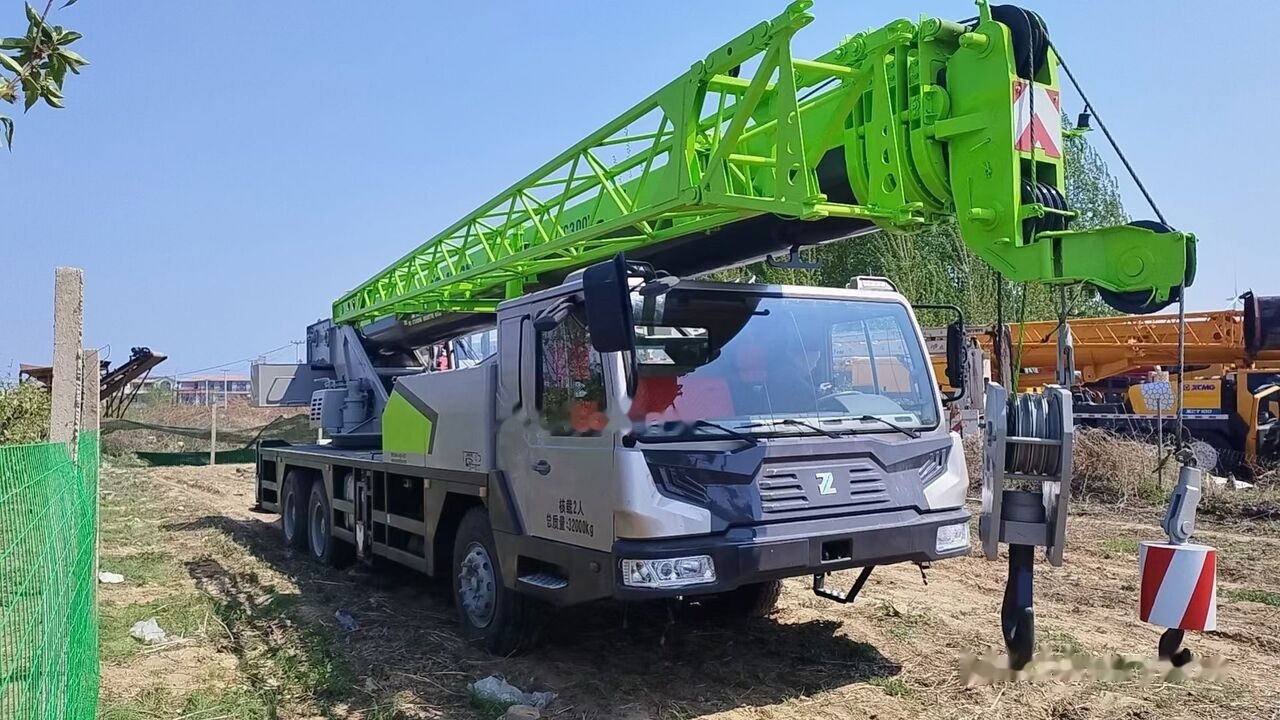 Zoomlion ZTC300V Crane - Mobilkran: das Bild 2 Zoomlion ZTC300V Crane - Mobilkran: das Bild 2