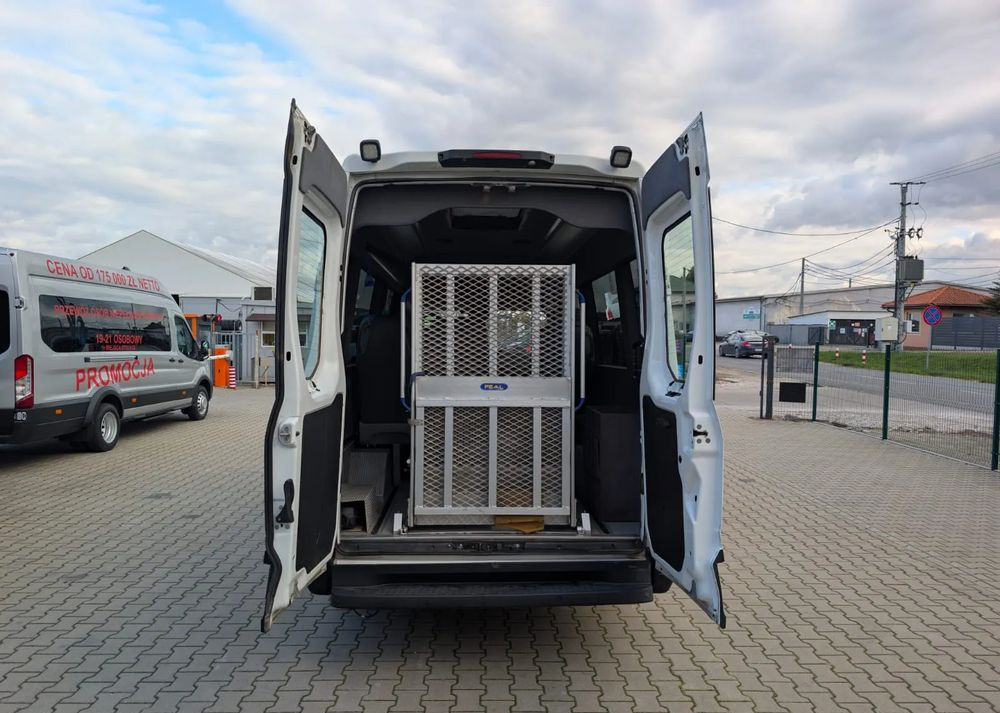 Iveco Daily - Kleinbus, Personentransporter: das Bild 5 Iveco Daily - Kleinbus, Personentransporter: das Bild 5