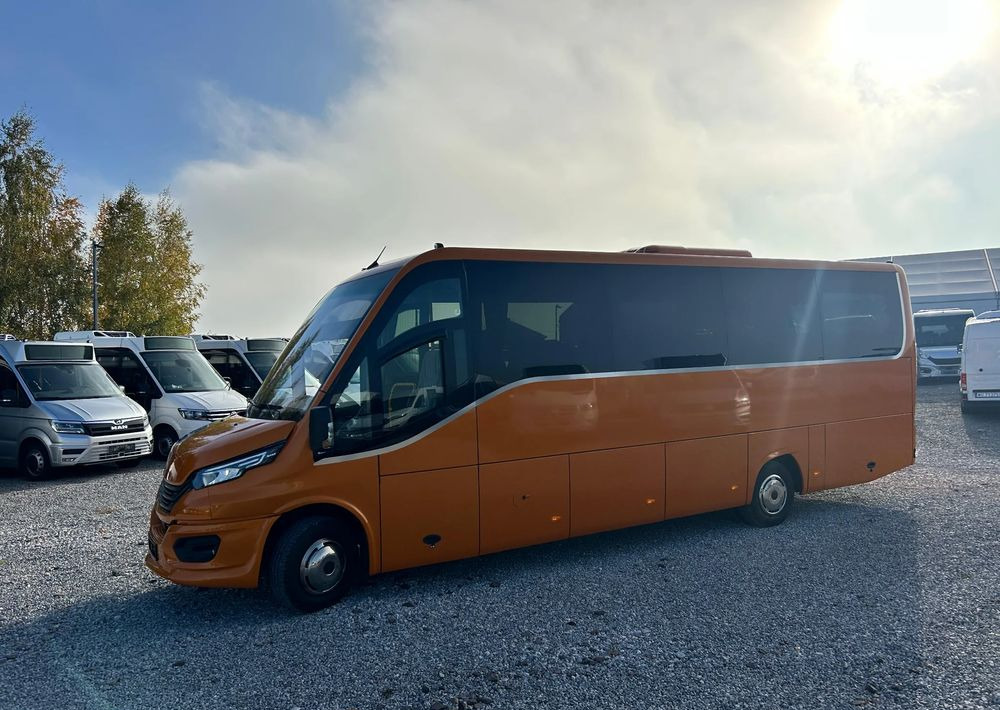 Iveco Daily - Kleinbus, Personentransporter: das Bild 3 Iveco Daily - Kleinbus, Personentransporter: das Bild 3