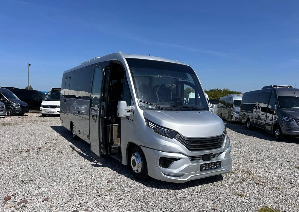 Iveco Daily - Kleinbus, Personentransporter: das Bild 1 Iveco Daily - Kleinbus, Personentransporter: das Bild 1