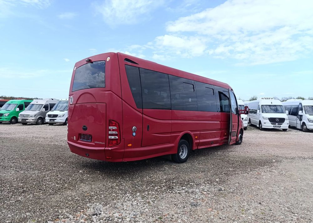 Iveco Sunrise - Kleinbus, Personentransporter: das Bild 3 Iveco Sunrise - Kleinbus, Personentransporter: das Bild 3