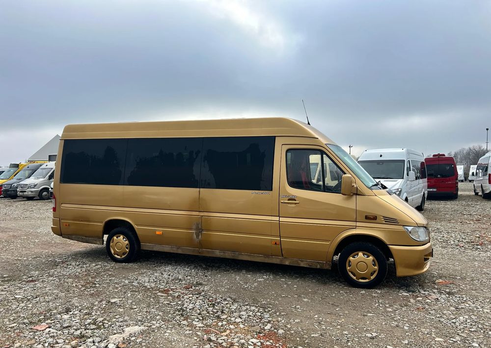 Mercedes-Benz Sprinter 311 - Kleinbus, Personentransporter: das Bild 2 Mercedes-Benz Sprinter 311 - Kleinbus, Personentransporter: das Bild 2