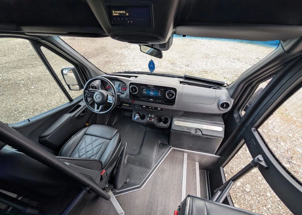 Kleinbus, Personentransporter Mercedes-Benz Sprinter 519: das Bild 16 Kleinbus, Personentransporter Mercedes-Benz Sprinter 519: das Bild 16