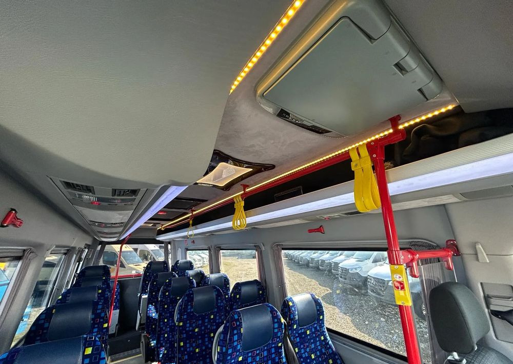 Linienbus Mercedes-Benz Sprinter 519: das Bild 12
