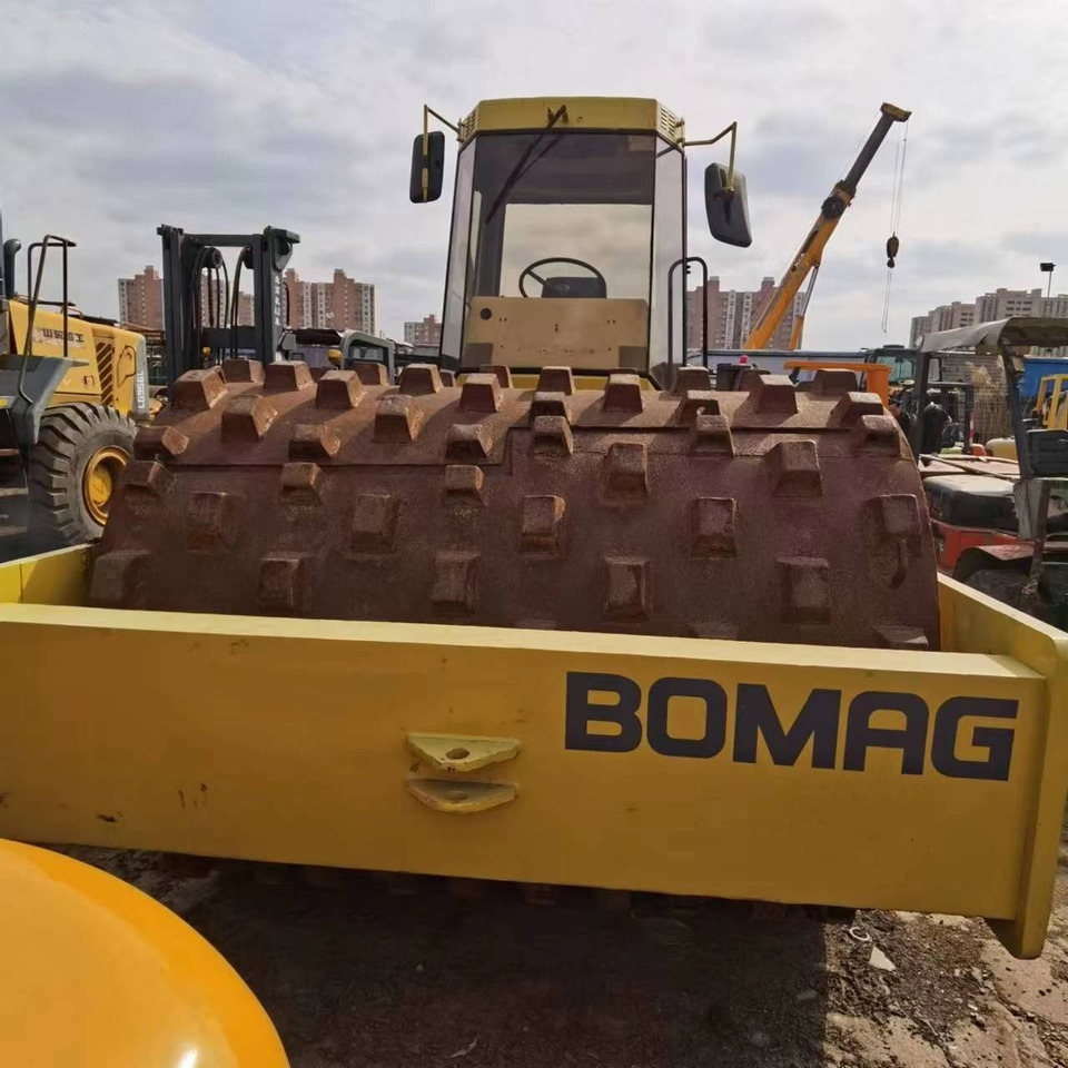 BOMAG BW217D-2 - Walzenzug: das Bild 3 BOMAG BW217D-2 - Walzenzug: das Bild 3