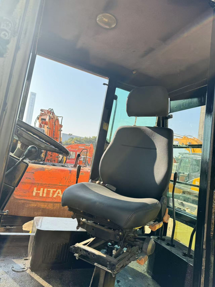 CAT 420F - Baggerlader: das Bild 3 CAT 420F - Baggerlader: das Bild 3