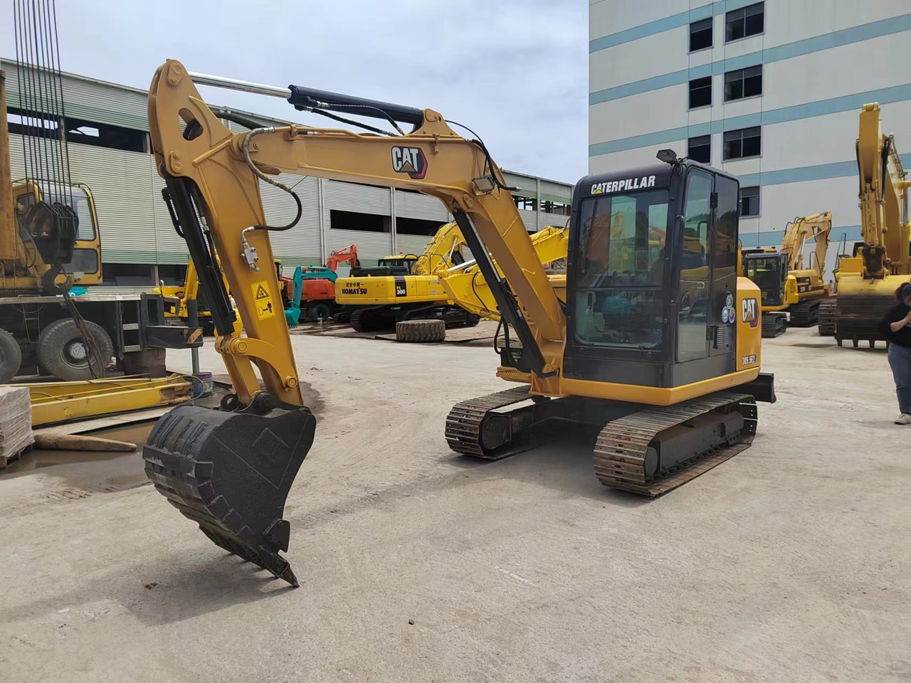 CAT CAT 305.5E2 - Minibagger: das Bild 1 CAT CAT 305.5E2 - Minibagger: das Bild 1