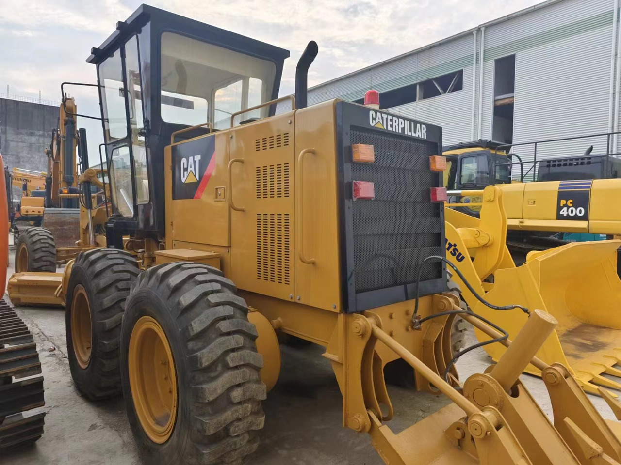 CATERPILLAR 140H - Grader: das Bild 4 CATERPILLAR 140H - Grader: das Bild 4