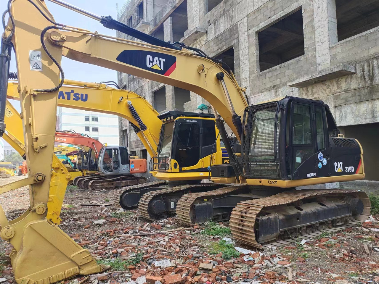 CATERPILLAR 315D - Kettenbagger: das Bild 3 CATERPILLAR 315D - Kettenbagger: das Bild 3