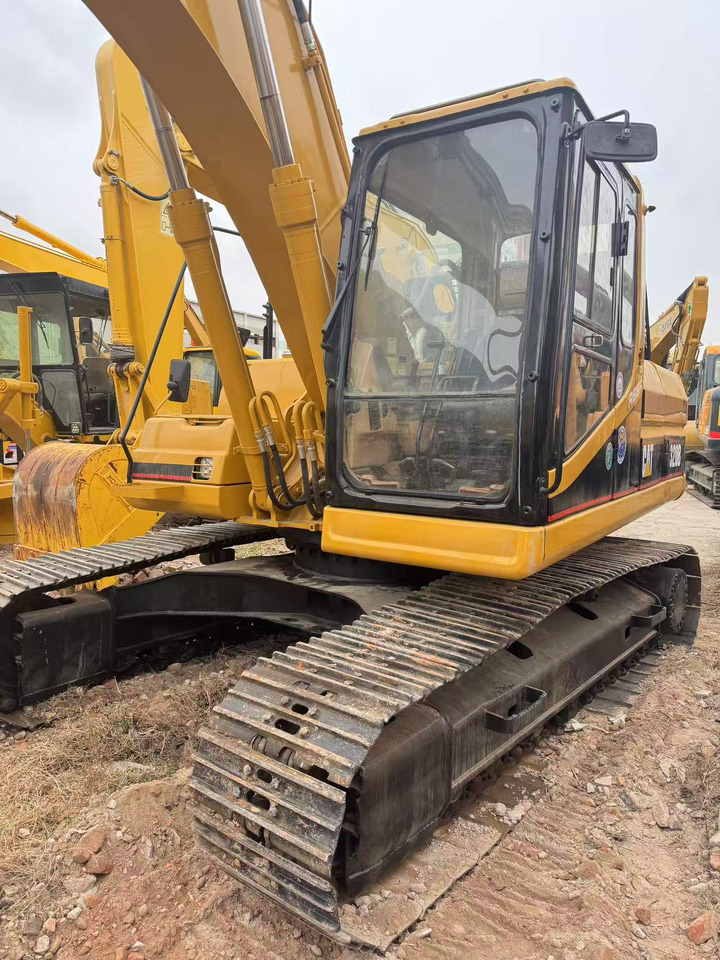 CATERPILLAR 320B - Kettenbagger: das Bild 3 CATERPILLAR 320B - Kettenbagger: das Bild 3