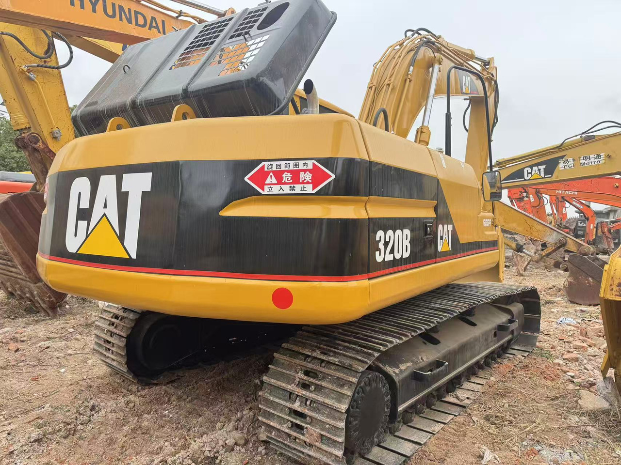 CATERPILLAR 320B - Kettenbagger: das Bild 1 CATERPILLAR 320B - Kettenbagger: das Bild 1