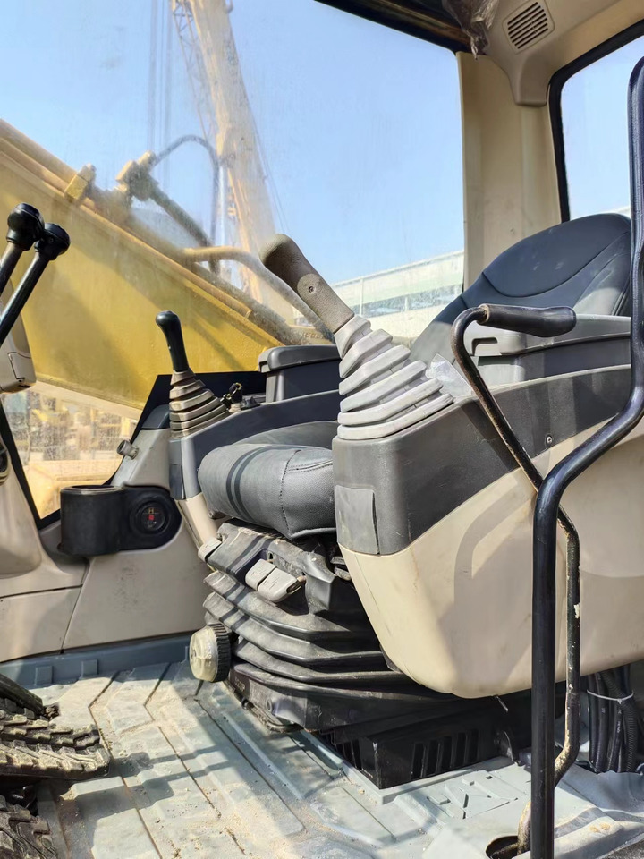 CATERPILLAR 320C - Kettenbagger: das Bild 3 CATERPILLAR 320C - Kettenbagger: das Bild 3