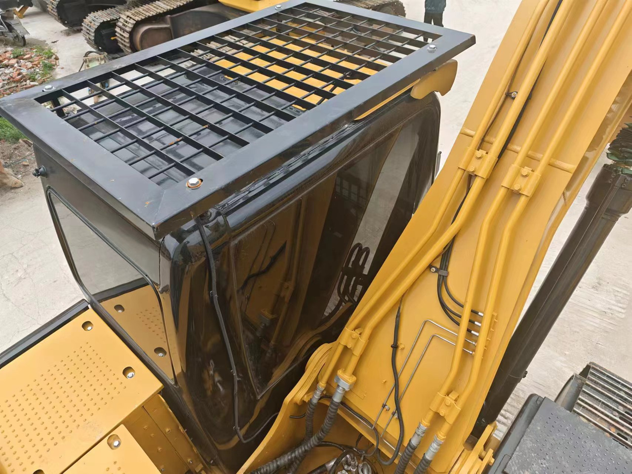 Kettenbagger CATERPILLAR 320D: das Bild 6