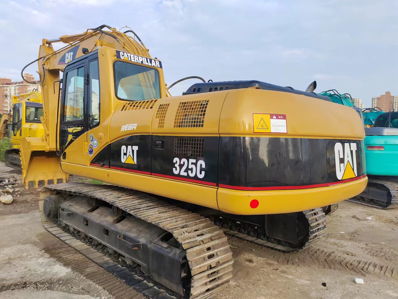 CATERPILLAR 325C - Kettenbagger: das Bild 1 CATERPILLAR 325C - Kettenbagger: das Bild 1