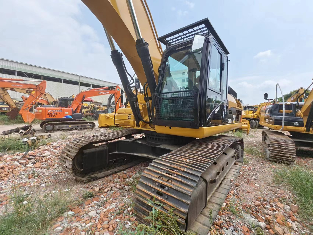 CATERPILLAR 336D2L CAT 336 - Kettenbagger: das Bild 3 CATERPILLAR 336D2L CAT 336 - Kettenbagger: das Bild 3