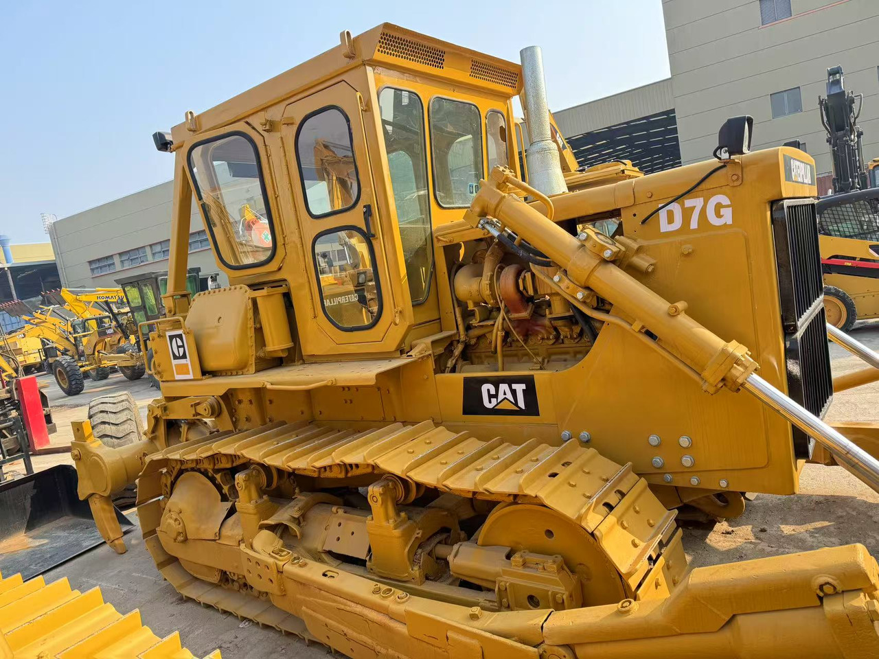 CATERPILLAR D7G - Bulldozer: das Bild 2 CATERPILLAR D7G - Bulldozer: das Bild 2
