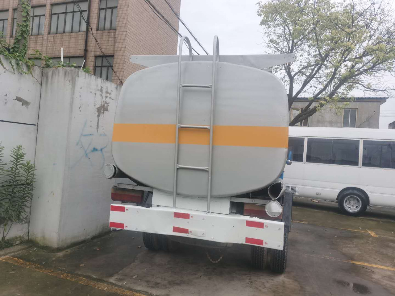 DONGFENG 6ton - Tankwagen: das Bild 4 DONGFENG 6ton - Tankwagen: das Bild 4