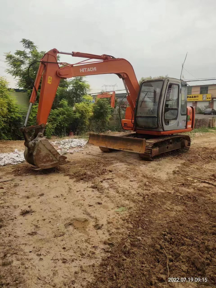 HITACHI EX60-5 - Minibagger: das Bild 3 HITACHI EX60-5 - Minibagger: das Bild 3