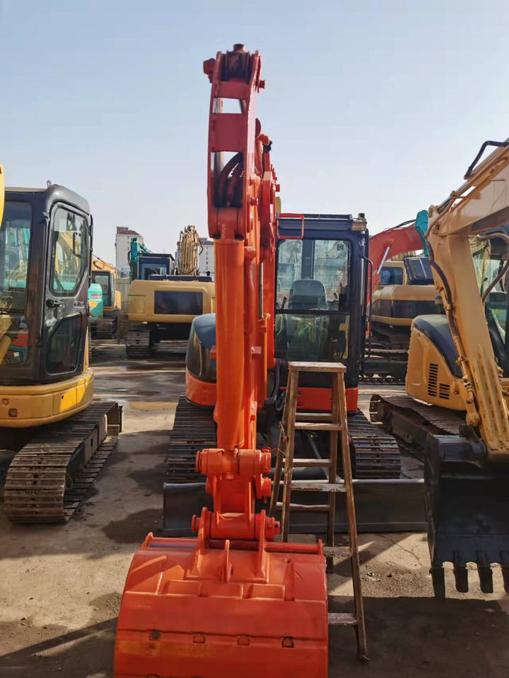 HITACHI ZX55 - Minibagger: das Bild 2 HITACHI ZX55 - Minibagger: das Bild 2